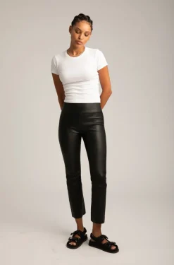 Cropped Flare Leather Leggings in Black