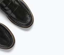 Elba Loafer in Black