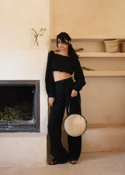 Emila Round Handbag in Black Rattan