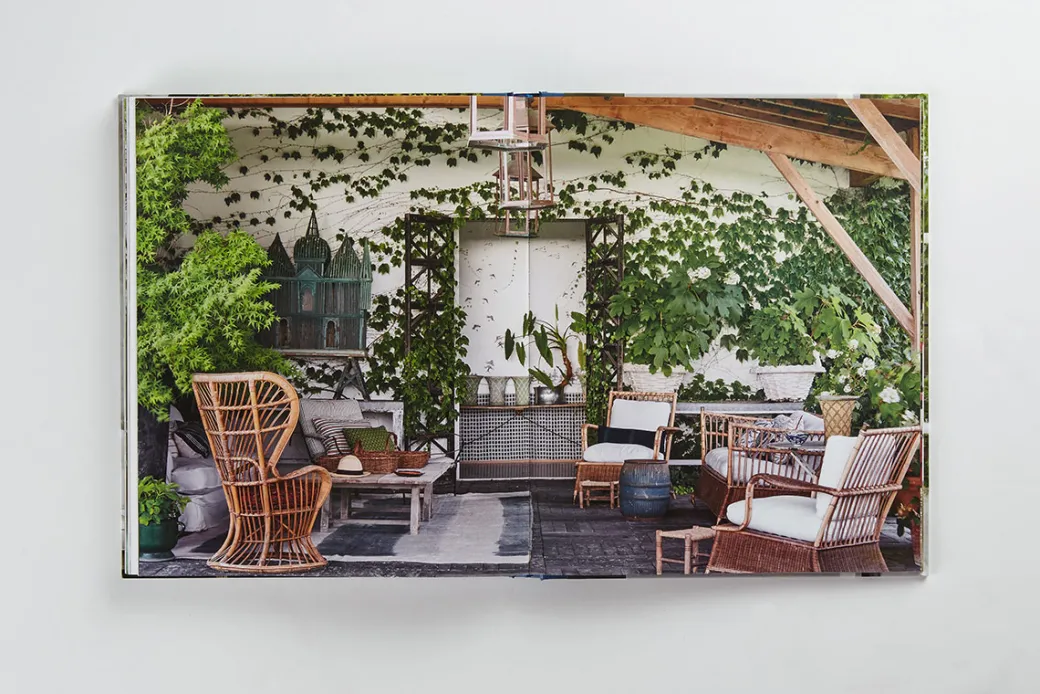 Isabel López-Quesada At Home