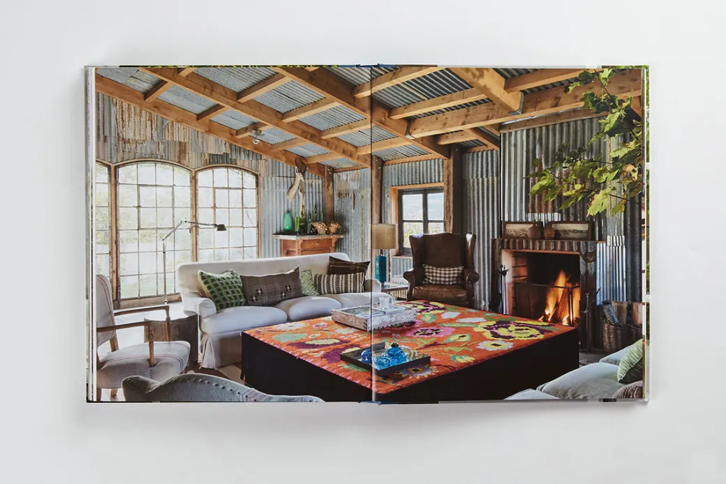 Isabel López-Quesada At Home