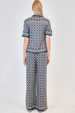 Koda Button Down Shirt in Black