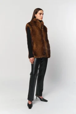 Laila Vest in Mink Brown