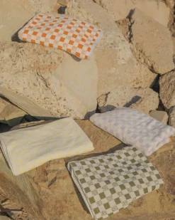 Monroe Towel in Sudan Brown