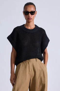 Oliva Linen Vest in Black