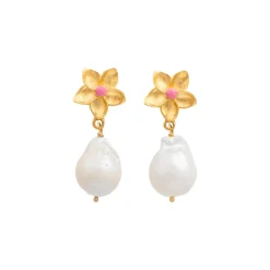 Pearl Bloom Earring