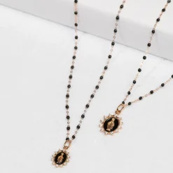 Petit Supreme Madone Pendant in Black