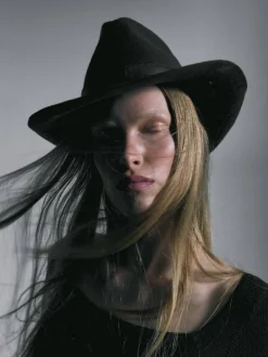 Raleigh Wool Hat in Dark Brown