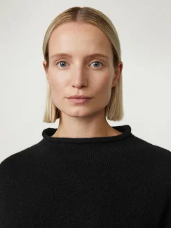 Sandy Sweater in Black