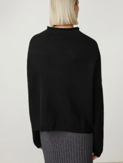 Sandy Sweater in Black