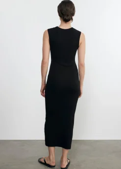 Textured Rib Sleeveless Maxi in Black