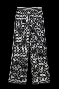 Zuna Straight Leg Pant in Black